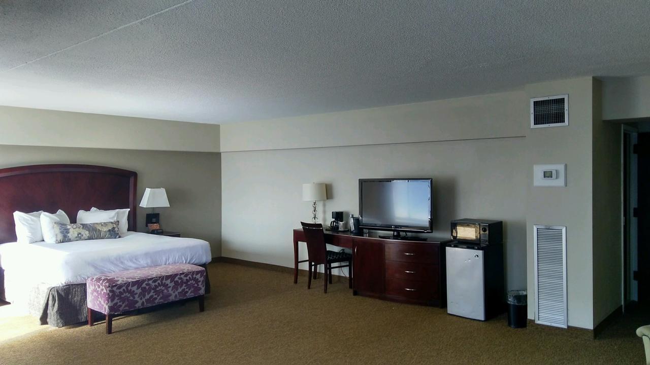 The Avalon Hotel And Conference Center Érié Extérieur photo