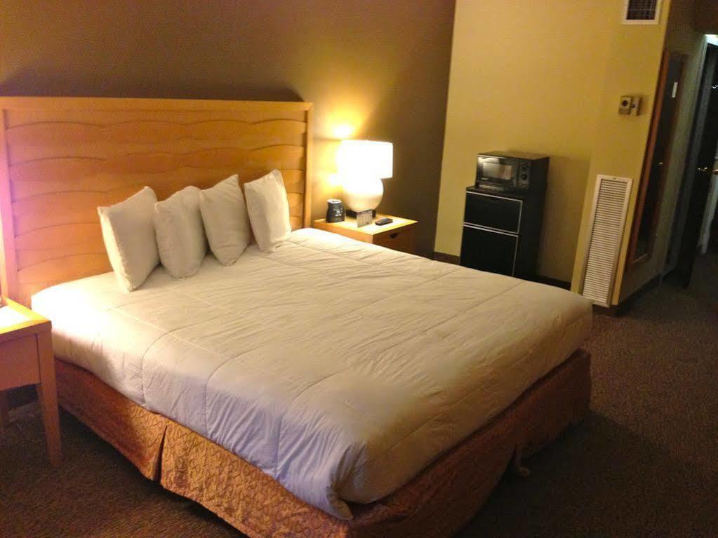 The Avalon Hotel And Conference Center Érié Extérieur photo